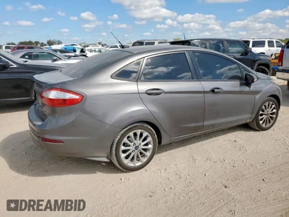 2014 Ford Fiesta SE с VIN 3FADP4BJ5EM148911, выставлен на аукционе Copart как лот 86528465 с пробегом 165 765 миль миль и Чистый • Clean title. История ставок и продаж доступна на DreamBid. Изображение 3.