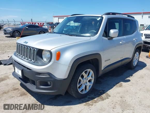 2017 Jeep Renegade Latitude z VIN ZACCJABB9HPE58639, wystawiony jako IAAI lot #42083266 z przebiegiem 154 061 mil mil oraz . Historia ofert i sprzedaży dostępna na DreamBid. Obrazek 18.