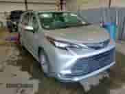 2022 Toyota Sienna XLE z VIN 5TDJSKFC4NS048133, wystawiony jako Copart lot #65748225 z przebiegiem 33 254 mil mil oraz Szkoda całkowita • Salvage title. Historia ofert i sprzedaży dostępna na DreamBid. Obrazek 15.