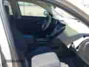 2012 Chevrolet Equinox 2LT z VIN 2GNFLNE57C6333205, wystawiony jako IAAI lot #42917062 z przebiegiem 168 615 mil mil oraz . Historia ofert i sprzedaży dostępna na DreamBid. Obrazek 5.