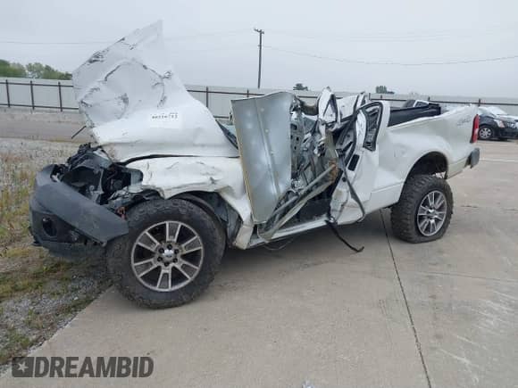 2007 Ford F-150 XL with VIN 1FTRF14V17NA39629, listed as a IAAI auction lot 40216712 with Not provided miles and . Bid and sale history available at DreamBid. Image 2.