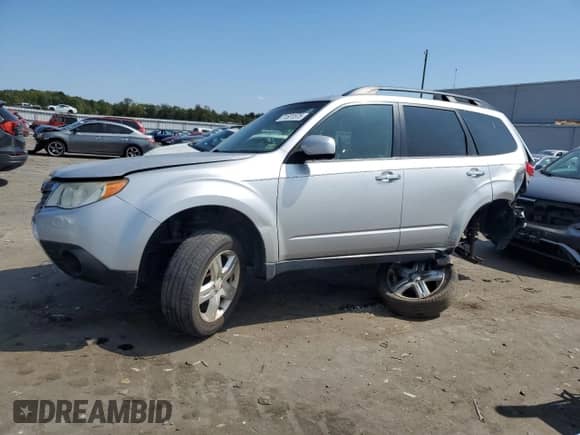 2009 Subaru Forester X with VIN JF2SH63629H727144, listed as a Copart auction lot 71531575 with 222,925 mi miles and Salvage title. Bid and sale history available at DreamBid. Image 1.
