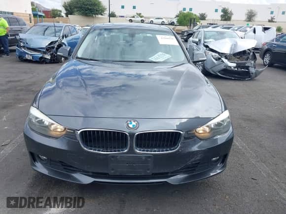 2015 BMW 3 Series 328i z VIN WBA3C1C51FK123138, wystawiony jako IAAI lot #43260210 z przebiegiem 128 848 mil mil oraz . Historia ofert i sprzedaży dostępna na DreamBid. Obrazek 12.