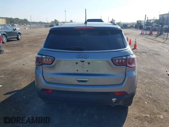 2019 Jeep Compass Limited with VIN 3C4NJDCB9KT843224, listed as a IAAI auction lot 43202857 with 106,888 mi miles and . Bid and sale history available at DreamBid. Image 16.