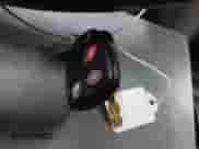 2005 Chevrolet Tahoe Z71 z VIN 1GNEC13T35R202642, wystawiony jako IAAI lot #42269486 z przebiegiem 307 025 mil mil oraz . Historia ofert i sprzedaży dostępna na DreamBid. Obrazek 11.