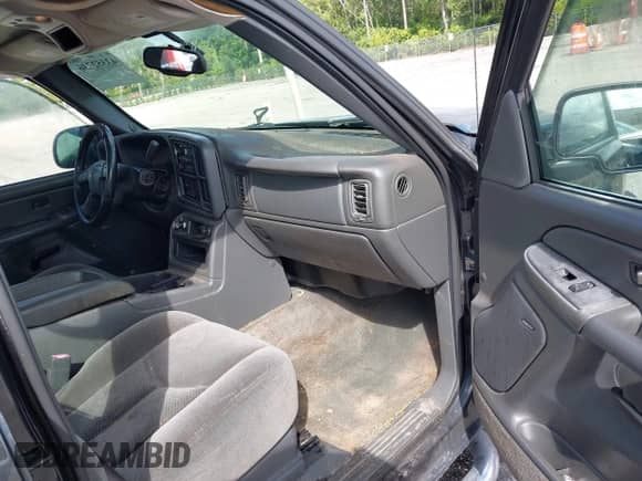 2005 Chevrolet Silverado 1500 LS with VIN 2GCEC13T751252266, listed as a IAAI auction lot 43352736 with 185,651 mi miles and . Bid and sale history available at DreamBid. Image 5.