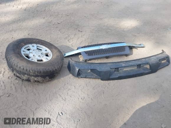 2006 Chevrolet Colorado Work Truck с VIN 1GCDT196768233521, выставлен на аукционе IAAI как лот 43255551 с пробегом Не указан миль и . История ставок и продаж доступна на DreamBid. Изображение 12.