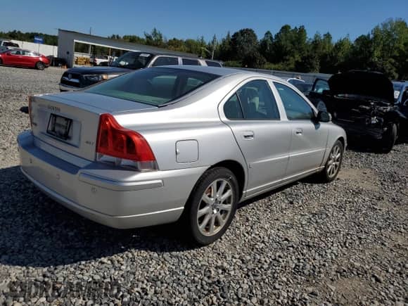 2008 Volvo S60 2.5T с VIN YV1RS592482686718, выставлен на аукционе Copart как лот 84550065 с пробегом Не указан миль и Списание • Salvage title. История ставок и продаж доступна на DreamBid. Изображение 3.