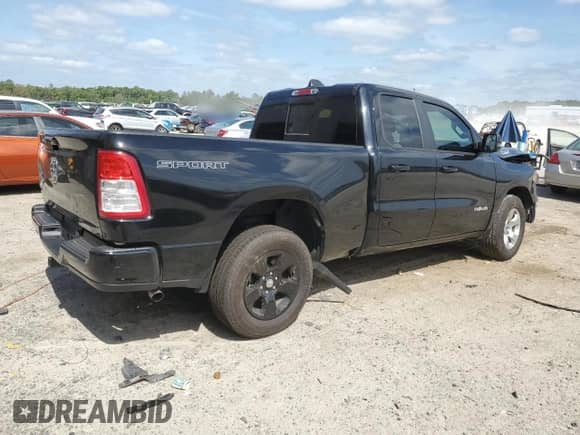 2023 Ram 1500 Big Horn z VIN 1C6RREBG5PN604331, wystawiony jako Copart lot #54431545 z przebiegiem 29 121 mil mil oraz Szkoda całkowita • Salvage title. Historia ofert i sprzedaży dostępna na DreamBid. Obrazek 3.