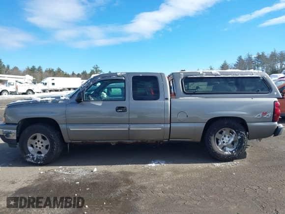 2006 Chevrolet Silverado 1500 LT3 с VIN 1GCEK19Z76Z113312, выставлен на аукционе IAAI как лот 41624126 с пробегом Не указан миль и . История ставок и продаж доступна на DreamBid. Изображение 12.