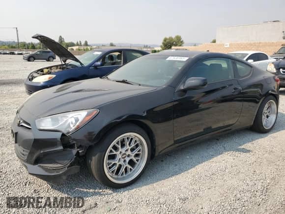 2013 Hyundai Genesis Coupe Premium с VIN KMHHT6KDXDU111162, выставлен на аукционе Copart как лот 67636965 с пробегом 107 737 миль миль и Чистый • Clean title. История ставок и продаж доступна на DreamBid. Изображение 1.
