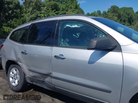 2016 Chevrolet Traverse LS с VIN 1GNKVFED4GJ290439, выставлен на аукционе IAAI как лот 42914428 с пробегом 126 294 миль миль и . История ставок и продаж доступна на DreamBid. Изображение 13.