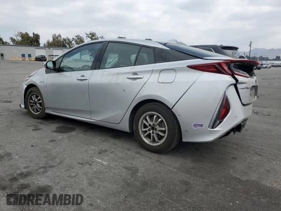 2018 Toyota Prius Plus with VIN JTDKARFP3J3097130, listed as a Copart auction lot 84395815 with 209,713 mi miles and Salvage title. Bid and sale history available at DreamBid. Image 2.