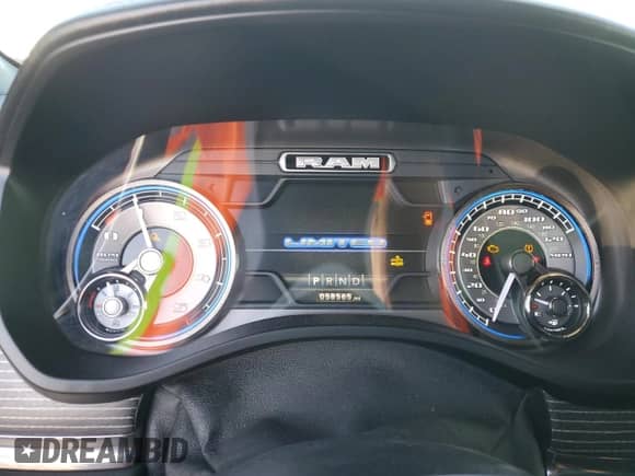 2020 Ram 1500 Limited z VIN 1C6RREHM8LN251168, wystawiony jako Copart lot #77450644 z przebiegiem 58 565 mil mil oraz Szkoda całkowita • Salvage title. Historia ofert i sprzedaży dostępna na DreamBid. Obrazek 9.