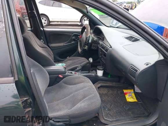 2002 Chevrolet Cavalier LS с VIN 1G1JF524827262433, выставлен на аукционе IAAI как лот 42309143 с пробегом 215 140 миль миль и . История ставок и продаж доступна на DreamBid. Изображение 5.