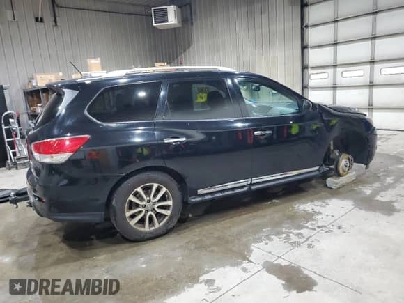 2014 Nissan Pathfinder SV with VIN 5N1AR2MM3EC648257, listed as a Copart auction lot 85350525 with 153,237 mi miles and Salvage title. Bid and sale history available at DreamBid. Image 3.