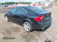 2012 Volvo S60 T5 с VIN YV1622FS4C2119147, выставлен на аукционе IAAI как лот 43239923 с пробегом 171 696 миль миль и . История ставок и продаж доступна на DreamBid. Изображение 3.