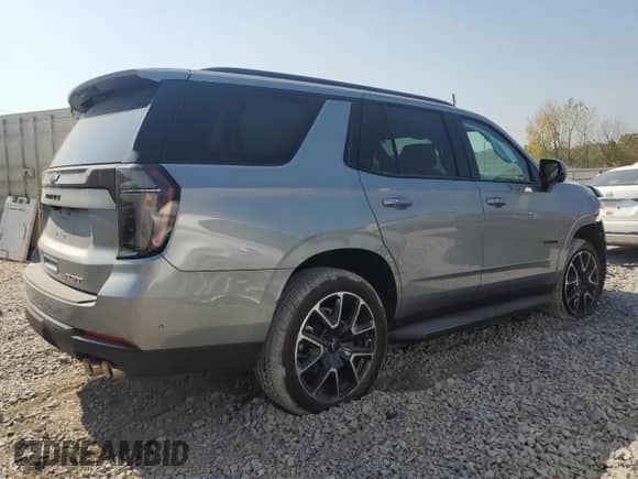 2025 Chevrolet Tahoe RST z VIN 1GNS6RRD2SR106232, wystawiony jako Copart lot #81421285 z przebiegiem 10 922 mil mil oraz Szkoda całkowita • Salvage title. Historia ofert i sprzedaży dostępna na DreamBid. Obrazek 3.