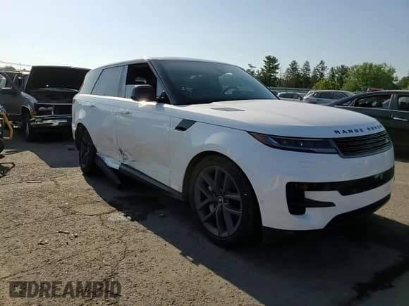 2024 Land Rover Range Rover Sport SE with VIN SAL1P9EUXRA418310, listed as a Copart auction lot 61818055 with 14,937 mi miles and Salvage title. Bid and sale history available at DreamBid. Image 14.