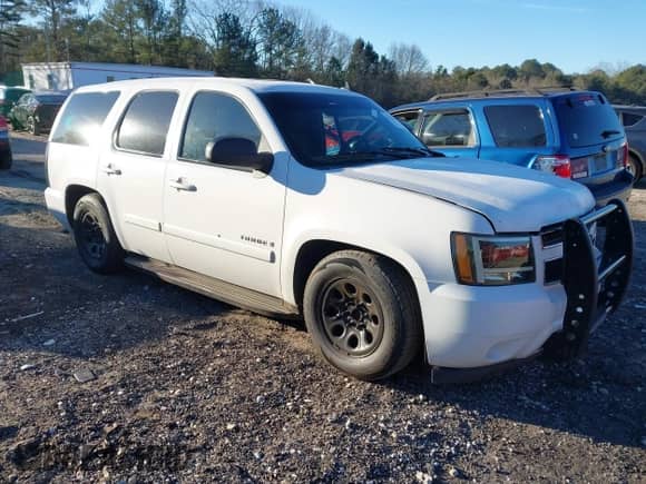 2007 Chevrolet Tahoe LS с VIN 1GNFC13J37R204879, выставлен на аукционе IAAI как лот 41286163 с пробегом Не указан миль и . История ставок и продаж доступна на DreamBid. Изображение 3.