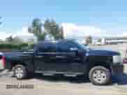 2011 Chevrolet Silverado 1500 LT z VIN 3GCPCSE0XBG111356, wystawiony jako IAAI lot #43079067 z przebiegiem 179 497 mil mil oraz . Historia ofert i sprzedaży dostępna na DreamBid. Obrazek 14.