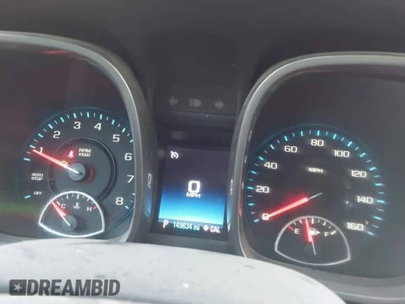 2015 Chevrolet Malibu LT z VIN 1G11D5SL2FF280788, wystawiony jako IAAI lot #43186438 z przebiegiem 149 634 mil mil oraz . Historia ofert i sprzedaży dostępna na DreamBid. Obrazek 7.