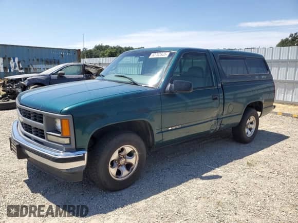 1997 Chevrolet Silverado 1500 with VIN 1GCEC14R8VZ156009, listed as a Copart auction lot 63702905 with 226,645 mi miles and Clean title. Bid and sale history available at DreamBid. Image 1.