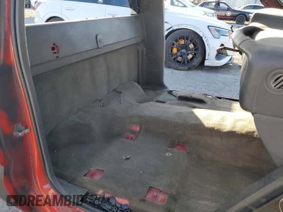 2006 Chevrolet Silverado 1500 Work Truck с VIN 3GCEC14V06G274098, выставлен на аукционе Copart как лот 44767695 с пробегом Не указан миль и На запчасти • Non repairable. История ставок и продаж доступна на DreamBid. Изображение 10.