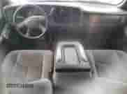 2006 GMC Sierra 1500 SLE1 z VIN 2GTEC13T361232078, wystawiony jako Copart lot #81847675 z przebiegiem 322 202 mil mil oraz Szkoda całkowita • Salvage title. Historia ofert i sprzedaży dostępna na DreamBid. Obrazek 8.