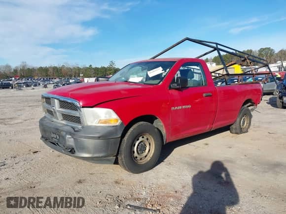 2011 Ram 1500 ST z VIN 3D7JV1EP4BG583582, wystawiony jako IAAI lot #41602235 z przebiegiem 153 150 mil mil oraz . Historia ofert i sprzedaży dostępna na DreamBid. Obrazek 17.