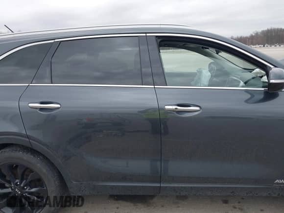 2020 Kia Sorento EX z VIN 5XYPHDA58LG709928, wystawiony jako IAAI lot #41826419 z przebiegiem Nie podano mil oraz . Historia ofert i sprzedaży dostępna na DreamBid. Obrazek 14.