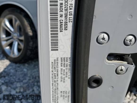 2022 Dodge Challenger R/T with VIN 2C3CDZBT8NH188268, listed as a Copart auction lot 68880045 with 28,217 mi miles and Salvage title. Bid and sale history available at DreamBid. Image 12.