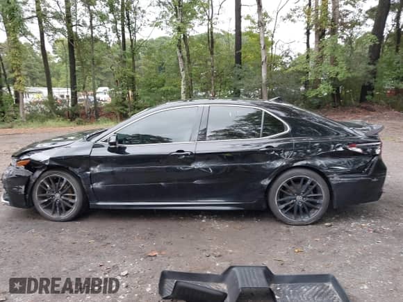 2021 Toyota Camry XSE with VIN 4T1K61AK3MU527991, listed as a IAAI auction lot 43170705 with 117,528 mi miles and . Bid and sale history available at DreamBid. Image 13.