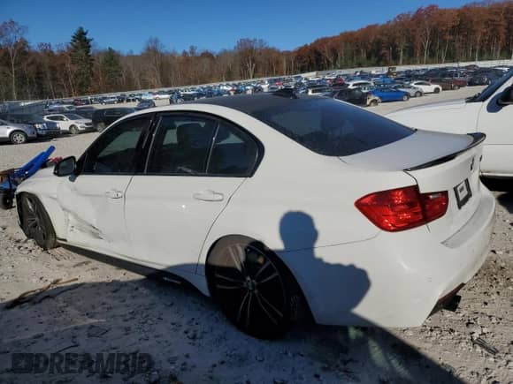 2015 BMW 3 Series 335i xDrive with VIN WBA3B9C58FP982781, listed as a Copart auction lot 76332354 with 65,061 mi miles and Clean title. Bid and sale history available at DreamBid. Image 2.