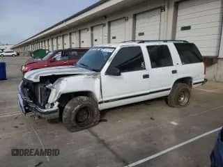1998 Chevrolet Tahoe с VIN 1GNEK13R7WJ340188, выставлен на аукционе Copart как лот 52177815 с пробегом 217 850 миль миль и Списание • Salvage title. История ставок и продаж доступна на DreamBid. Изображение 1.