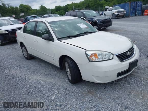 2008 Chevrolet Malibu Classic LS 1FL z VIN 1G1ZS58F48F142120, wystawiony jako IAAI lot #42764488 z przebiegiem 110 243 mil mil oraz . Historia ofert i sprzedaży dostępna na DreamBid. Obrazek 1.