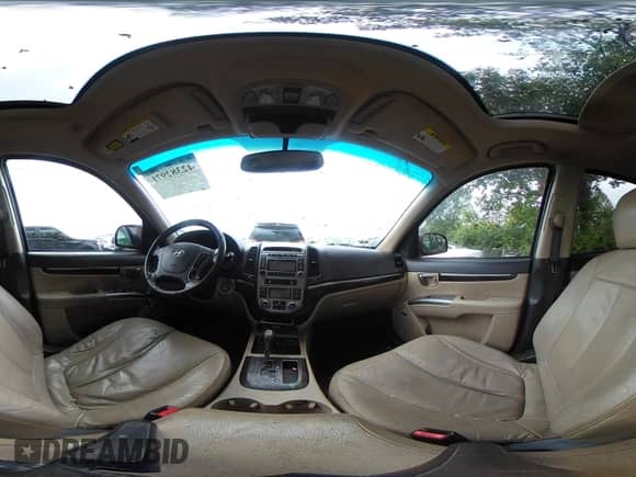 2011 Hyundai Santa Fe Limited с VIN 5XYZK4AG2BG045684, выставлен на аукционе IAAI как лот 42382971 с пробегом 249 214 миль миль и . История ставок и продаж доступна на DreamBid. Изображение 18.
