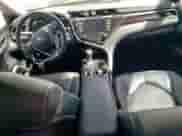 2019 Toyota Camry Hybrid LE с VIN 4T1B21HK5KU517610, выставлен на аукционе Copart как лот 63081855 с пробегом 120 270 миль миль и Списание • Salvage title. История ставок и продаж доступна на DreamBid. Изображение 8.