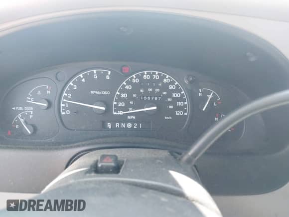 1998 Ford Explorer XL z VIN 1FMZU32X5WUB79785, wystawiony jako IAAI lot #41958251 z przebiegiem 156 787 mil mil oraz . Historia ofert i sprzedaży dostępna na DreamBid. Obrazek 7.