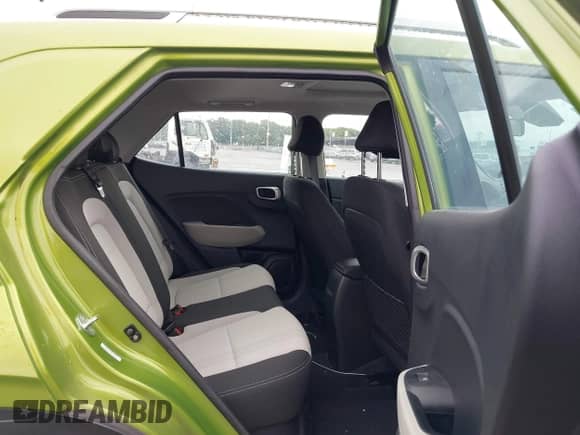 2023 Hyundai Venue Limited с VIN KMHRC8A37PU240554, выставлен на аукционе IAAI как лот 43150351 с пробегом 21 879 миль миль и . История ставок и продаж доступна на DreamBid. Изображение 8.