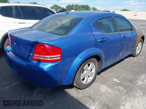 2008 Dodge Avenger SXT с VIN 1B3LC56K98N172392, выставлен на аукционе IAAI как лот 42995686 с пробегом Не указан миль и . История ставок и продаж доступна на DreamBid. Изображение 4.