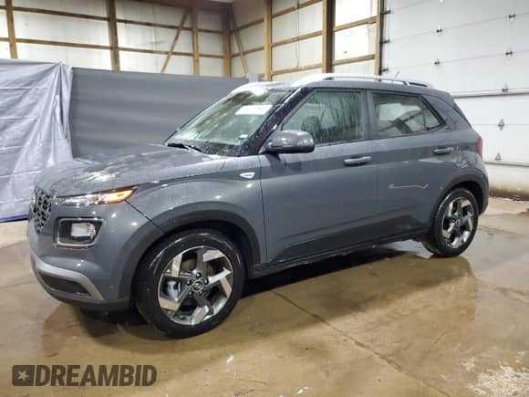 2025 Hyundai Venue SEL with VIN KMHRC8A36SU385111, listed as a Copart auction lot 84908635 with 5,371 mi miles and Clean title. Bid and sale history available at DreamBid. Image 1.