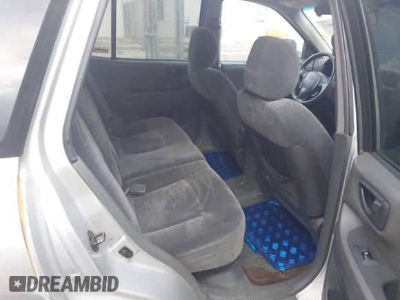 2001 Hyundai Santa Fe GLS с VIN KM8SC83DX1U054408, выставлен на аукционе IAAI как лот 41498025 с пробегом 159 366 миль миль и . История ставок и продаж доступна на DreamBid. Изображение 8.