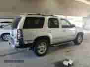 2010 Chevrolet Tahoe LT с VIN 1GNUKBE01AR227010, выставлен на аукционе Copart как лот 84728725 с пробегом 226 901 миль миль и Списание • Salvage title. История ставок и продаж доступна на DreamBid. Изображение 3.