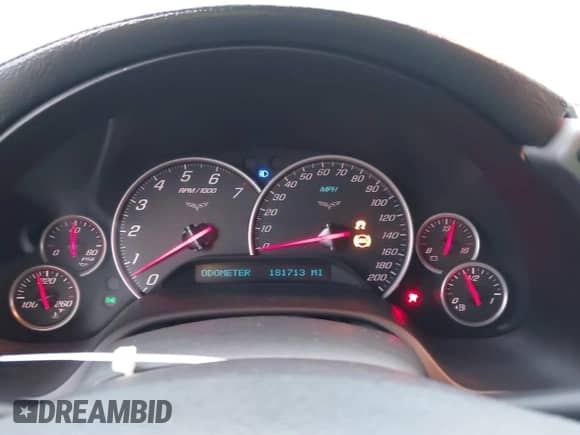 2006 Chevrolet Corvette с VIN 1G1YY26U265114815, выставлен на аукционе IAAI как лот 43363827 с пробегом 181 713 миль миль и . История ставок и продаж доступна на DreamBid. Изображение 7.