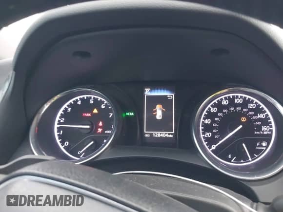 2019 Toyota Camry LE с VIN 4T1B11HK2KU833243, выставлен на аукционе IAAI как лот 42855313 с пробегом 128 404 миль миль и . История ставок и продаж доступна на DreamBid. Изображение 7.