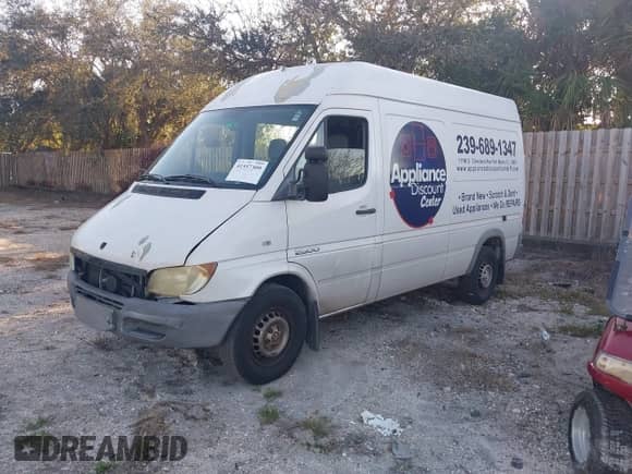 2006 Dodge Sprinter with VIN WD0PD644X65918960, listed as a IAAI auction lot 41557309 with 133,514 mi miles and . Bid and sale history available at DreamBid. Image 17.