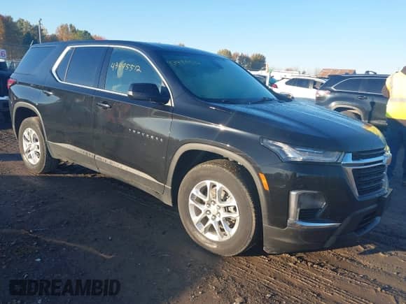 2022 Chevrolet Traverse LS z VIN 1GNEVFKW7NJ195163, wystawiony jako IAAI lot #43495512 z przebiegiem 37 055 mil mil oraz . Historia ofert i sprzedaży dostępna na DreamBid. Obrazek 1.