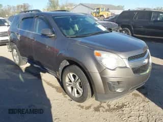 2011 Chevrolet Equinox 1LT z VIN 2CNALDEC0B6473800, wystawiony jako IAAI lot #43350345 z przebiegiem 188 459 mil mil oraz . Historia ofert i sprzedaży dostępna na DreamBid. Obrazek 1.