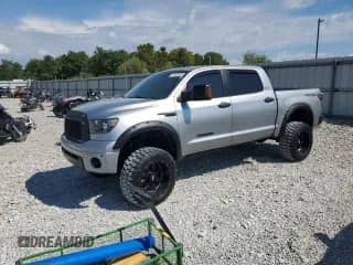 2008 Toyota Tundra Limited с VIN 5TBDV58168S522744, выставлен на аукционе Copart как лот 71043365 с пробегом 124 643 миль миль и Чистый • Clean title. История ставок и продаж доступна на DreamBid. Изображение 1.